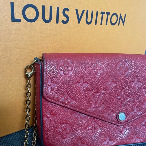 Louis Vuitton Félicie Pochette in monogram Empreinte Leather Scarlet Red - Picture 4 of 13